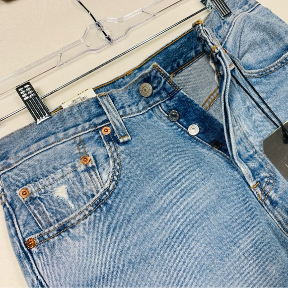 NWT Levi’s Premium Women’s 501 High-Rise Skinny Straight Jean Denim Size 27 - Picture 3 of 11